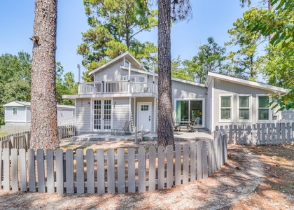 372 Plum St - Photo 1