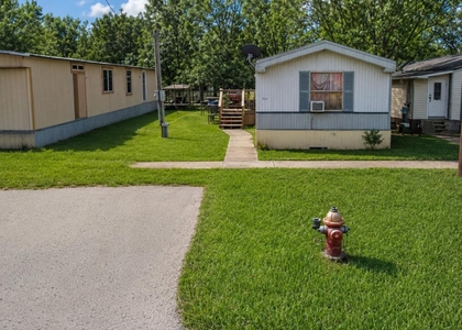 6403 Johnny Morris Rd - Photo 1