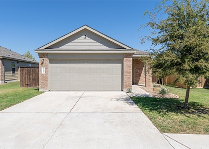 108 Circle Way - Photo 1