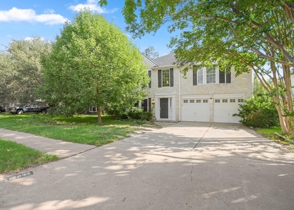 17841 Park Valley Dr - Photo 1