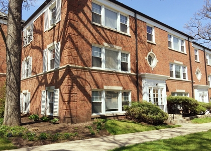 837 Mulford Street - Photo 1