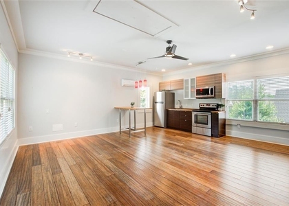 2058 Westwood Road Se - Photo 1