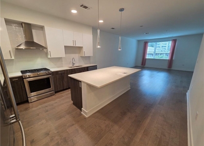 775 Juniper Street Ne - Photo 1