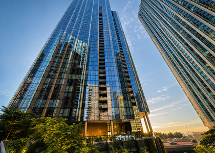 211 N Harbor Drive - Photo 1
