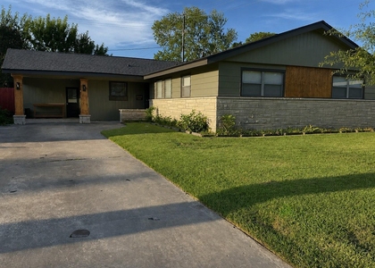 1008 Wright Boulevard - Photo 1