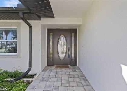 2232 Se 27th Street - Photo 1
