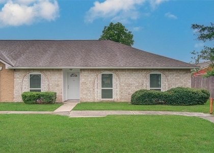 15448 Chipman Lane - Photo 1