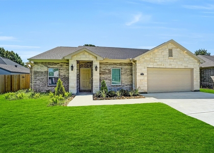 13614 Pine Drive - Photo 1