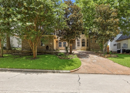 79 Melrose Drive - Photo 1