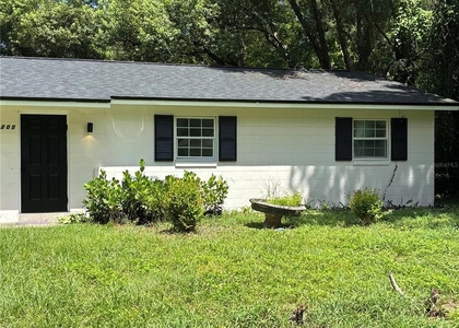 205 S Chandler Avenue - Photo 1