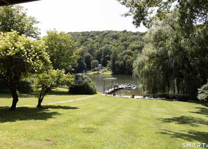 18 Pinewood Shores - Photo 1