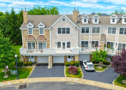 302 Villa Drive - Photo 1