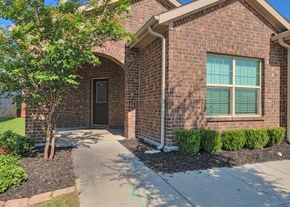 8305 Twisted Pine Way - Photo 1