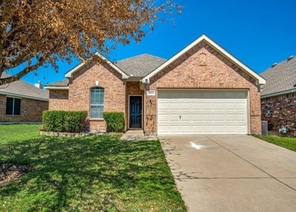 2844 Saddlebred Trail - Photo 1