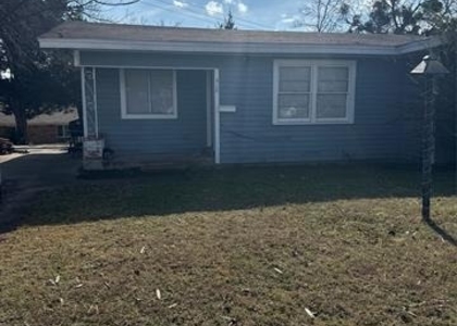 910 Circle Drive - Photo 1