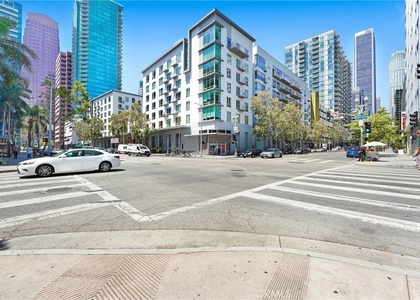 645 W 9th Street - Photo 1