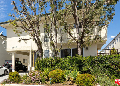 11743 Mayfield - Photo 1