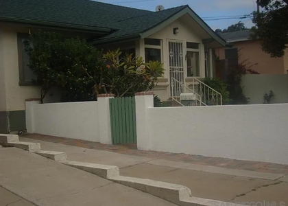 2220 Rosecrans - Photo 1