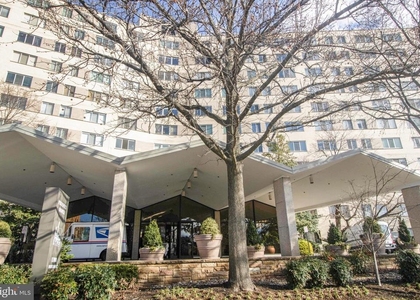 1200 N Nash Street - Photo 1