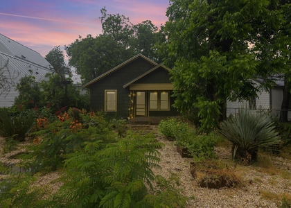 1710 Haskell St - Photo 1