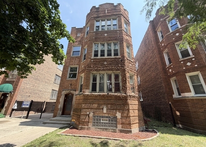 7821 S Phillips Avenue - Photo 1