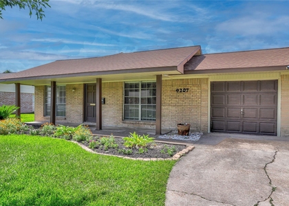 9207 Colleen Road - Photo 1
