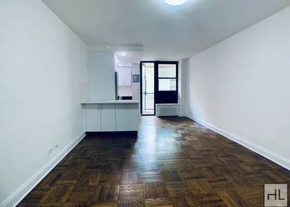 East 35 Street - Photo 1
