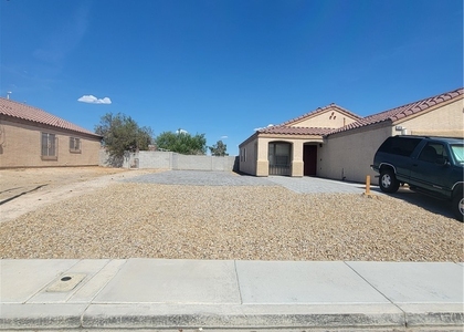 5916 Kenmore Street - Photo 1