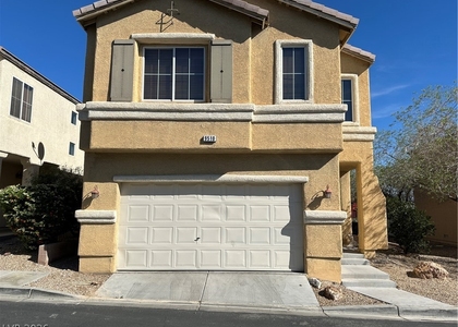 9510 Diamond Bridge Avenue - Photo 1