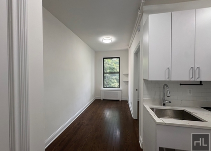 West 11 Street - Photo 1