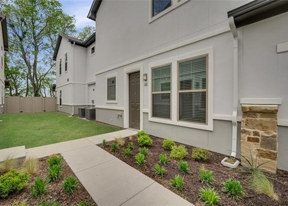 1409 Imperial - Photo 1