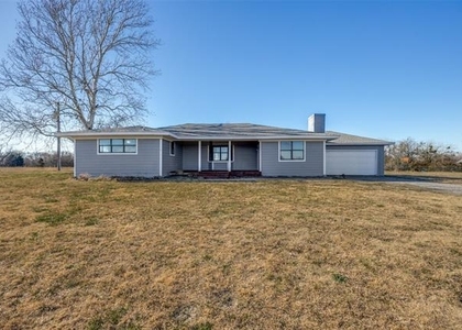 226 Glen Meadows Drive - Photo 1