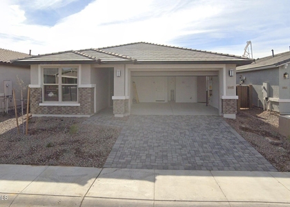 40005 W Elm Drive - Photo 1