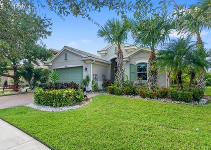 12170 Sw Bennington Circle - Photo 1