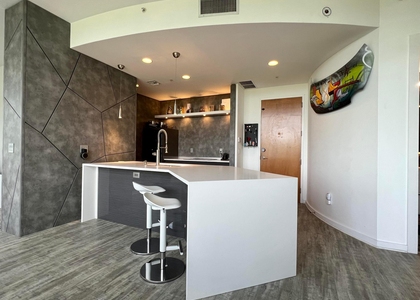 335 Se 6th Avenue - Photo 1