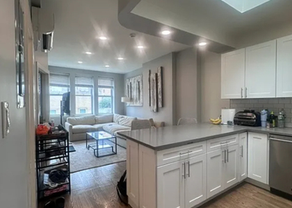304 Bleecker Street - Photo 1