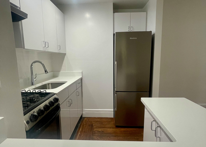 East 46th Street - Photo 1