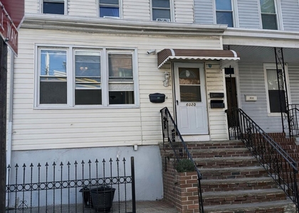 6020 60th Street - Photo 1