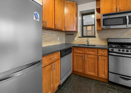 250 W 105th Street - Photo 1
