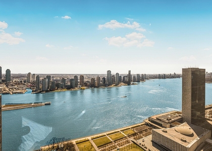 845 United Nations Plaza - Photo 1