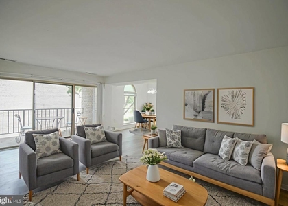 6 Canterbury Square - Photo 1