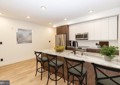 664 N Union Street - Photo 1