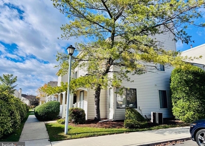 1403 Roberts Way - Photo 1