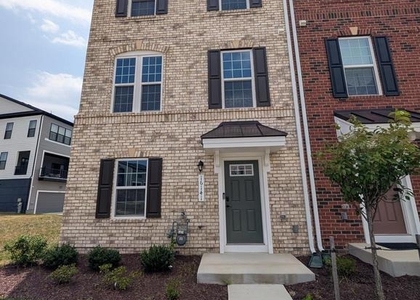 16141 Meadow Glenn Dr - Photo 1