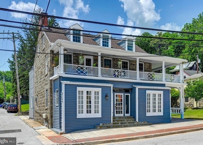 8345 Main Street - Photo 1