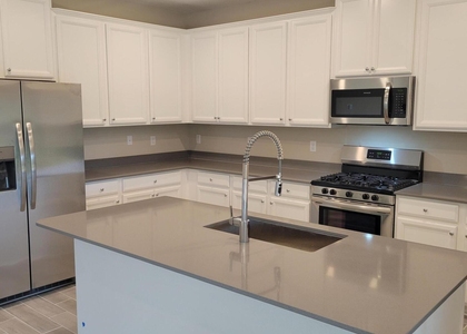 95 Bloomfield Way - Photo 1