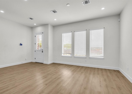 3829 Goodhope Street - Photo 1
