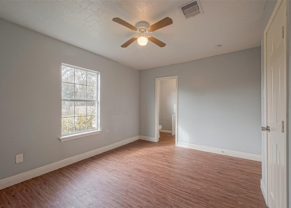 4006 Sunflower Street - Photo 1