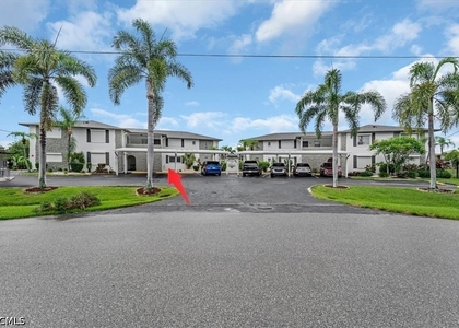 108 Se 47th Street - Photo 1