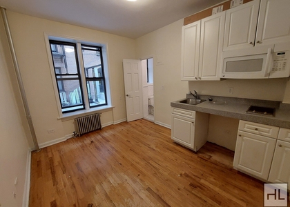 West 45 Street - Photo 1